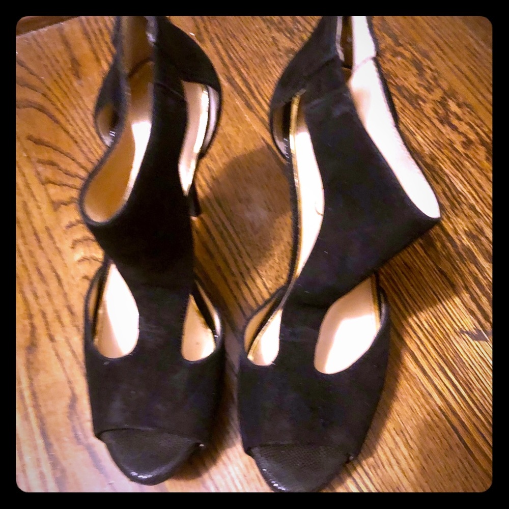 Jessica Simpson Black Suade Pumps